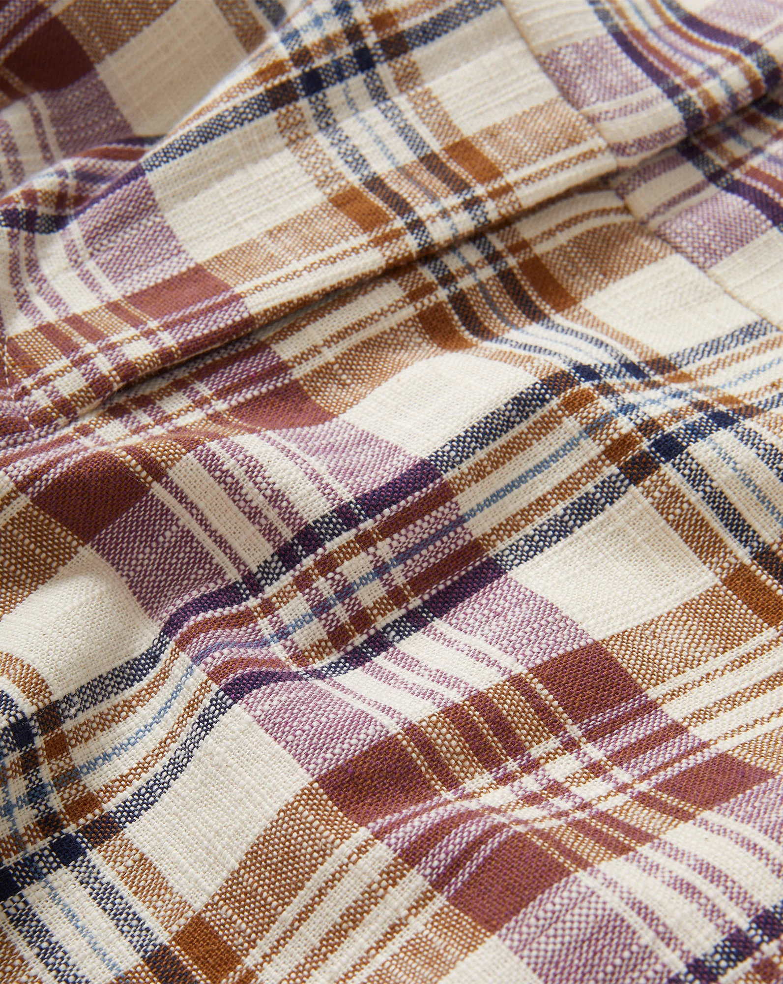 Allen Linen Eyelet Short - Image 4