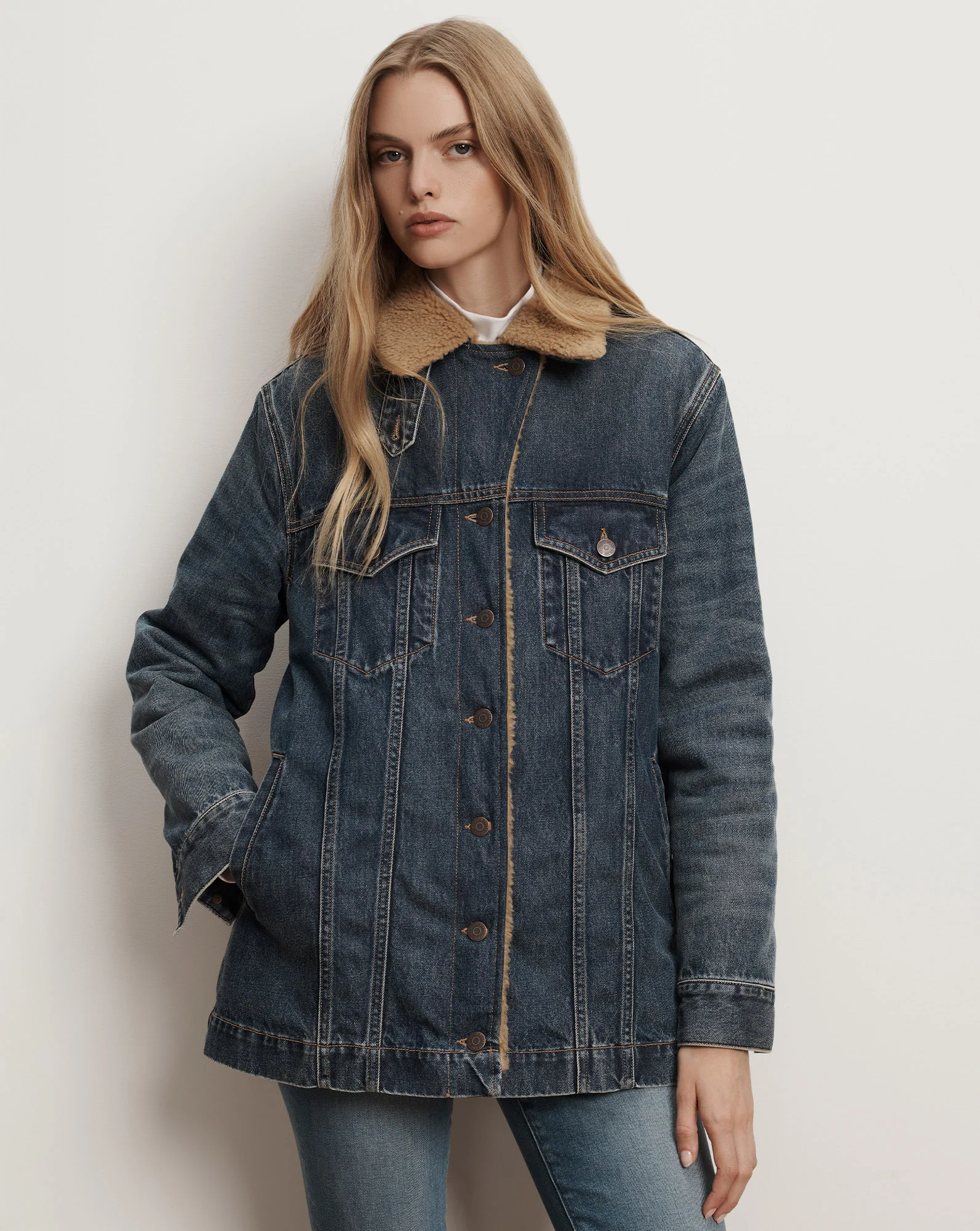 Donna Sherpa Denim Jacket - Image 5