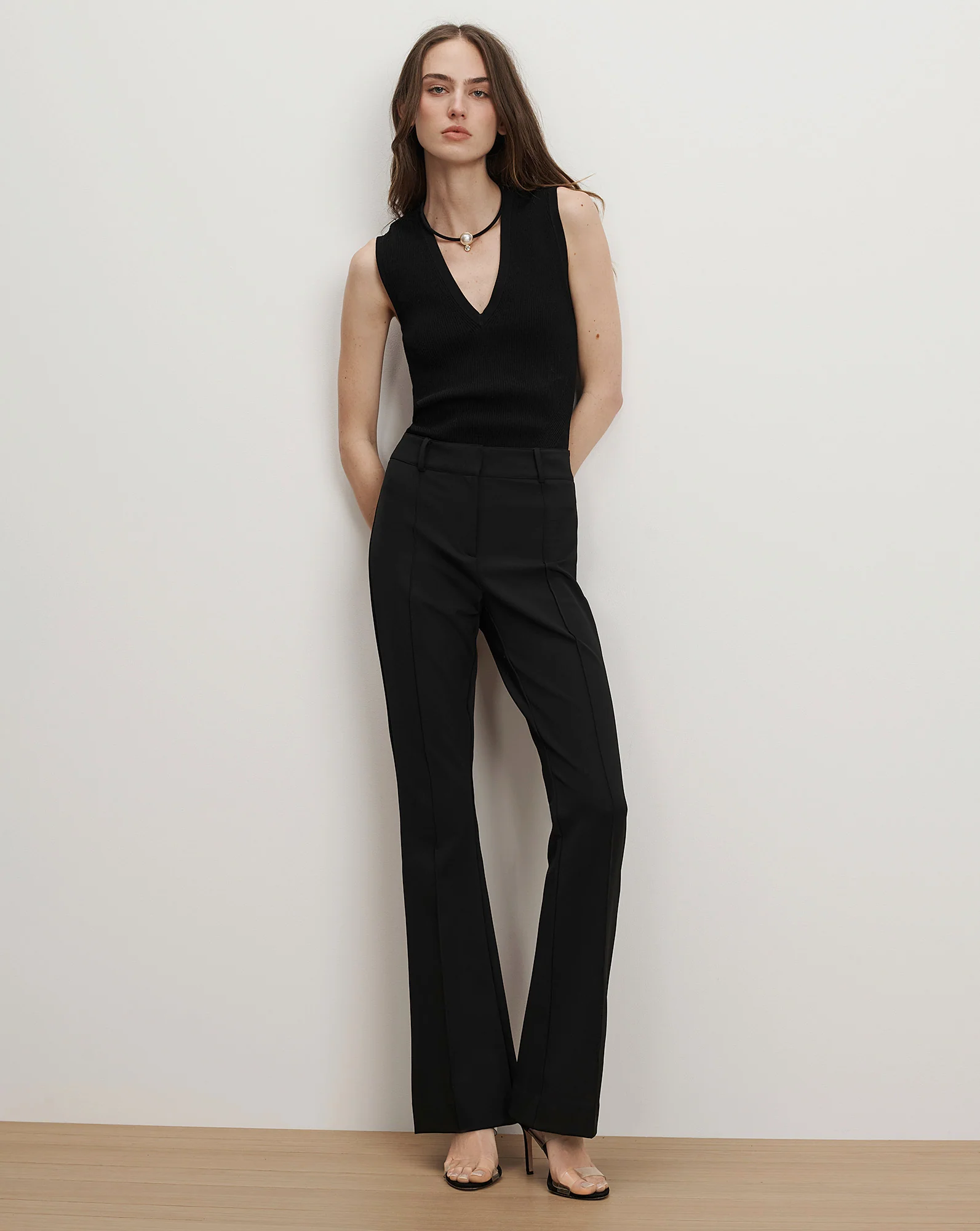 Hibiscus Slim-Flare Pant